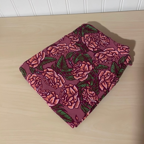 Pink Rose LuLaRoe Leggings - Picture 1 of 1